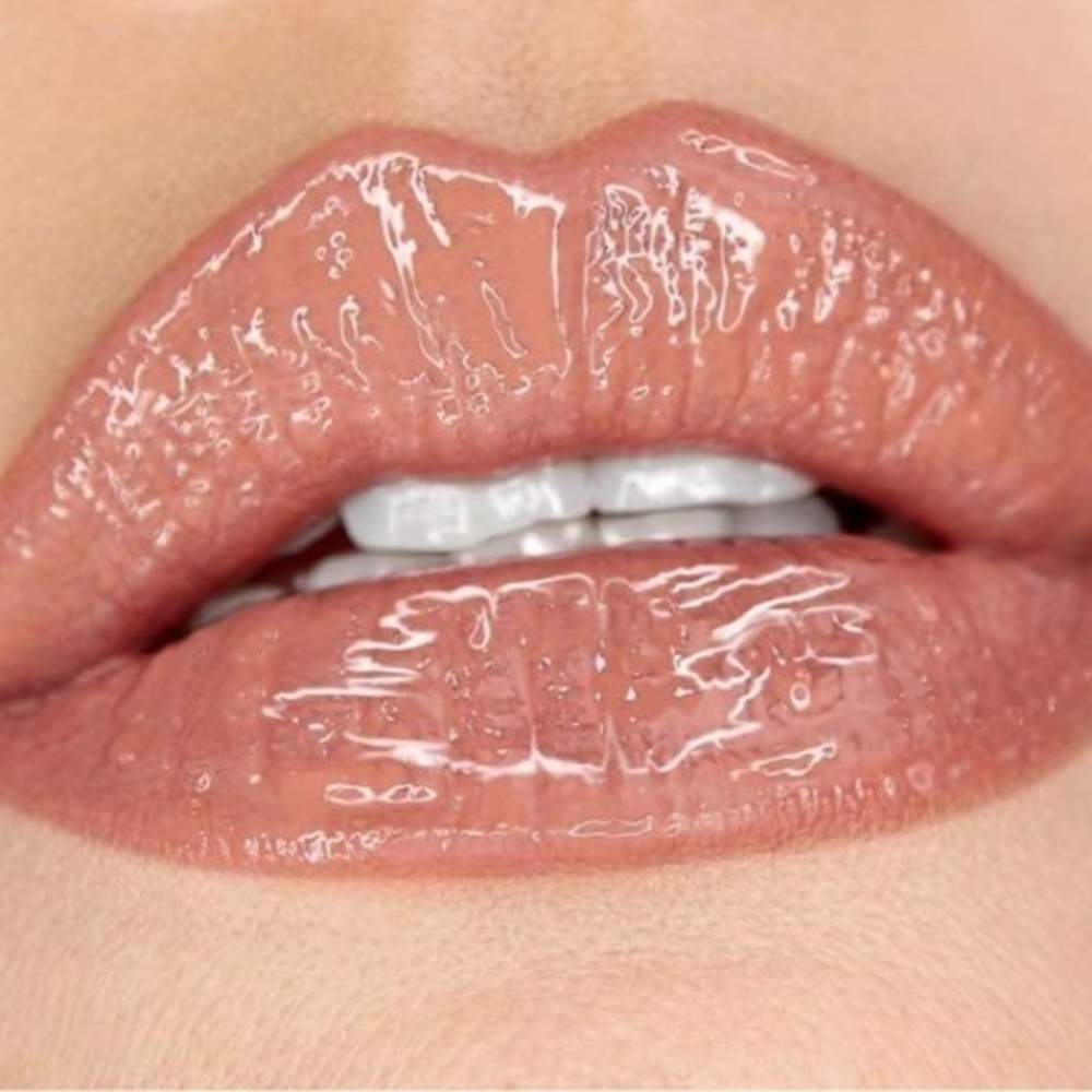 🆕 DewTube Lip Gloss Mini in Petal